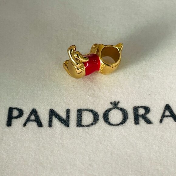 Pandora Disney Winnie the Pooh Bear Charm - Picture 5 of 6